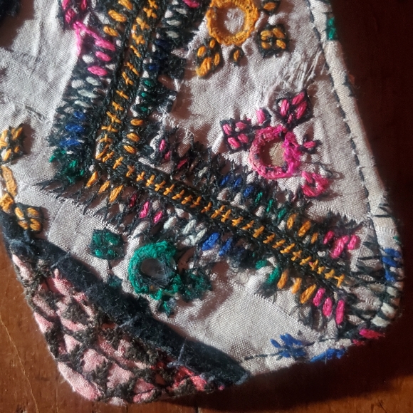 🐨 Free People Boho Embroidered Repurposed vtg banjara hippie Wallet card case - Picture 12 of 16